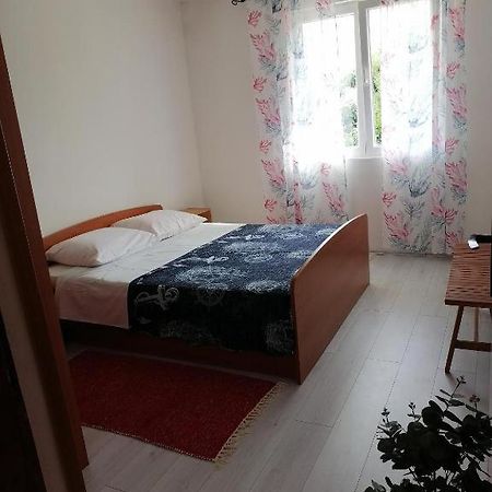App For 2 Bibinje Exterior foto